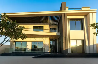 Villa - 6 Bedrooms - 7+ Bathrooms for sale in Qetaifan Islands - Lusail