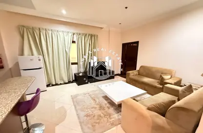 Apartment - 1 Bedroom - 1 Bathroom for rent in Umm Ghuwailina - Doha