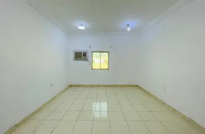 فيلا - غرفة نوم - 1 حمام للايجار في العزيزية - العزيزية - الدوحة