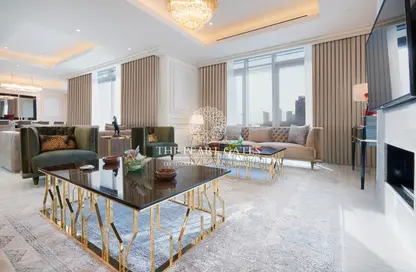 Villa - 5 Bedrooms - 7 Bathrooms for rent in Abraj Bay - Abraj Quartiers - The Pearl Island - Doha