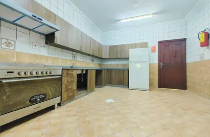 Villa - 4 Bedrooms - 4 Bathrooms for rent in Old Airport Road - Old Airport Road - Doha