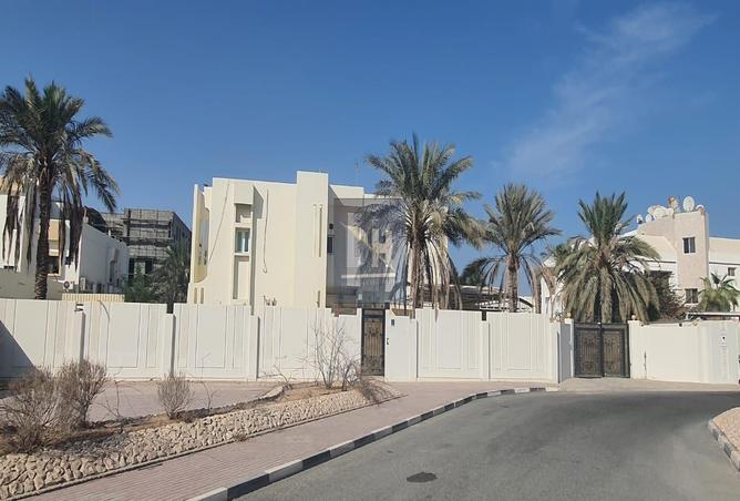 998545 - Property Main Image