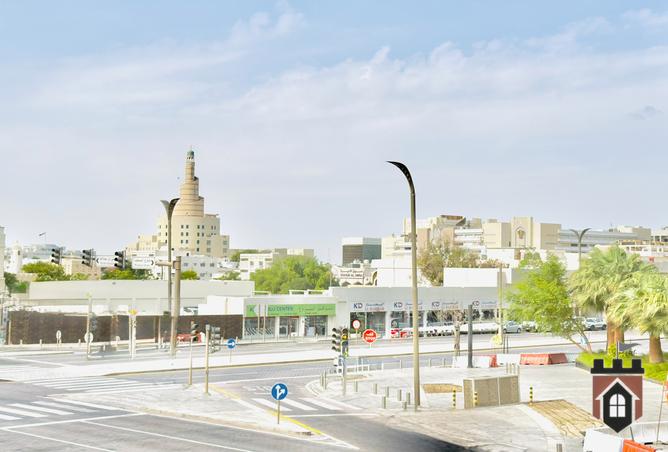 988430 - Property Image 2