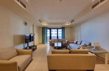 Apartment - 1 Bedroom - 2 Bathrooms for rent in Tower 4 - Porto Arabia - The Pearl Island - Doha