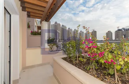 Balcony image for: Townhouse - 3 Bedrooms - 4 Bathrooms for rent in Costa del Sol - Viva Bahriyah - The Pearl Island - Doha, Image 1