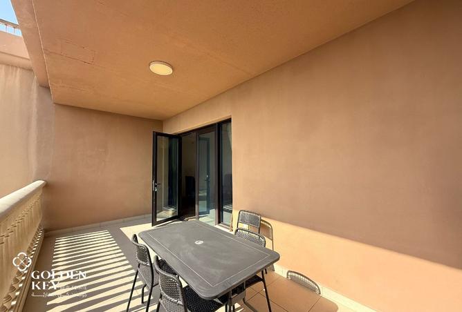 1004280 - Property Image 2