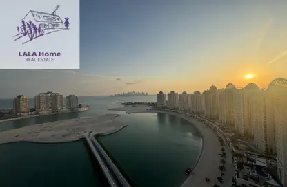 Penthouse - 3 Bedrooms - 5 Bathrooms for rent in Viva West - Viva Bahriyah - The Pearl Island - Doha