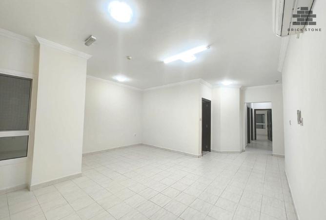 981123 - Property Image 2