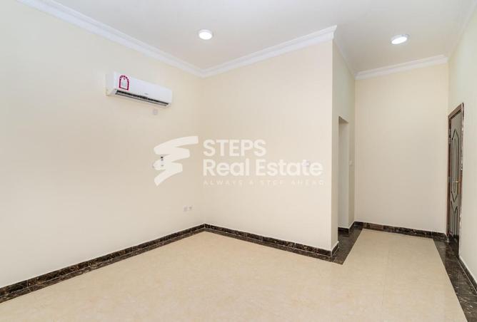 962327 - Property Image 3