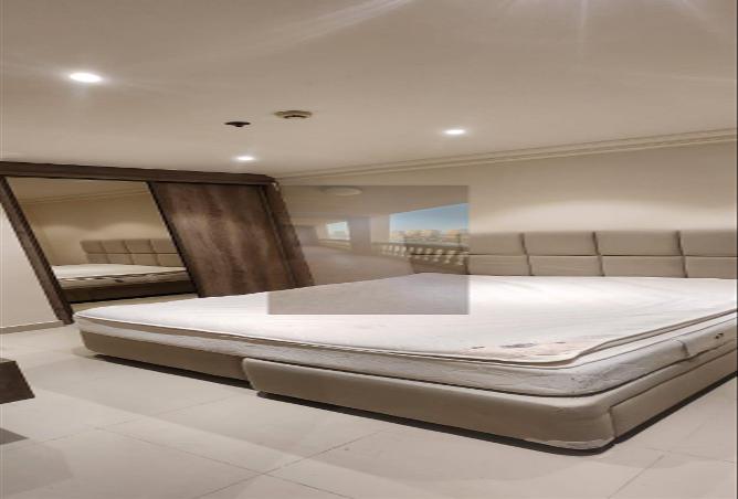 965767 - Property Image 2