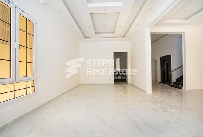 975956 - Property Image 3