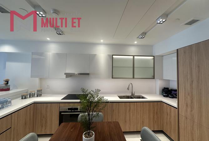 958415 - Property Image 3