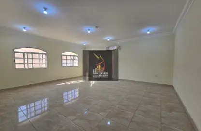 Compound - 3 Bedrooms - 2 Bathrooms for rent in Umm Salal Ali - Umm Salal Ali - Doha