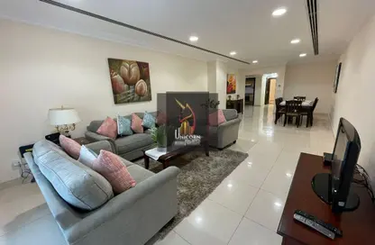 Apartment - 2 Bedrooms - 2 Bathrooms for rent in Fereej Bin Mahmoud South - Fereej Bin Mahmoud - Doha