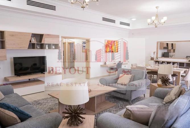 Villa - 4 Bedrooms - 4 Bathrooms for rent in AlMuraikh - Doha