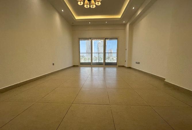 955738 - Property Image 2