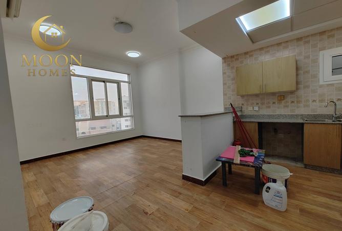 985256 - Property Image 2