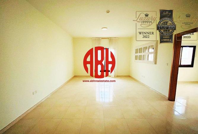 991422 - Property Image 3