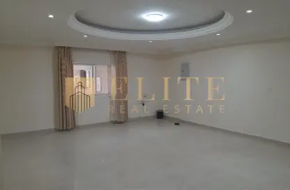 Apartment - 1 Bedroom - 1 Bathroom for rent in Al Zubair Bakkar Street - Al Sadd - Doha