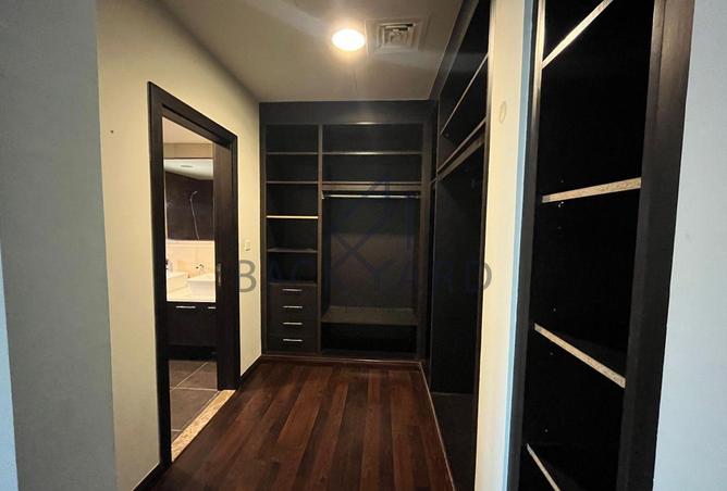 950693 - Property Image 2