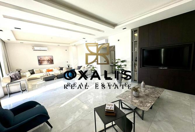 938594 - Property Image 2