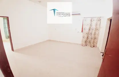 Apartment - 1 Bedroom - 1 Bathroom for rent in Umm Al Seneem Street - Ain Khaled - Doha