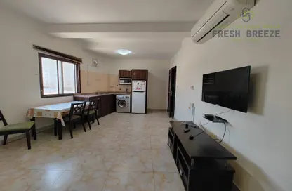 Living / Dining Room image for: Apartment - 1 Bedroom - 1 Bathroom for rent in Al Muntazah Street - Al Muntazah - Doha, Image 1