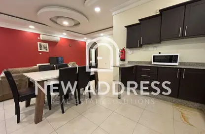 Apartment - 2 Bedrooms - 2 Bathrooms for rent in Al Maamoura - Al Maamoura - Doha