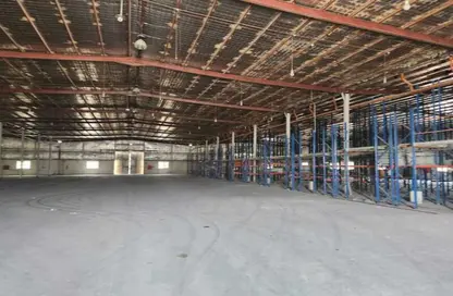 Warehouse - Studio - 4 Bathrooms for rent in Industrial Area 5 - Industrial Area - Industrial Area - Doha