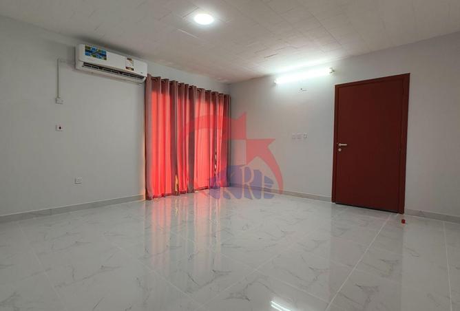 944047 - Property Image 3
