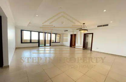 Apartment - 3 Bedrooms - 4 Bathrooms for rent in East Porto Drive - Porto Arabia - The Pearl Island - Doha