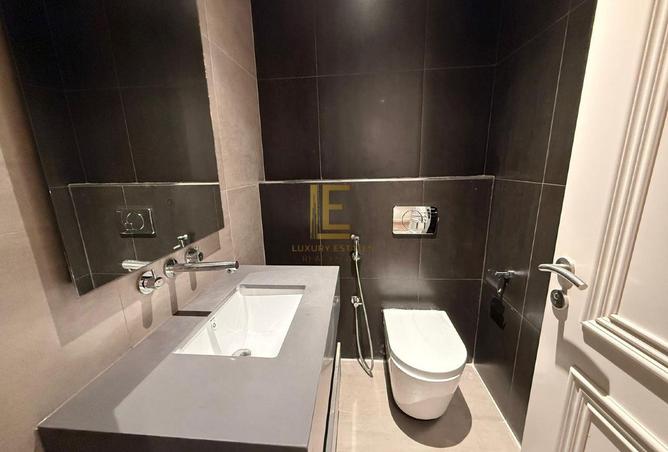 982628 - Property Main Image