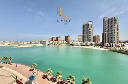 Apartment - 1 Bedroom - 2 Bathrooms for rent in Gewan Island - The Pearl Island - Doha