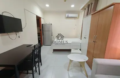 Apartment - Studio - 1 Bathroom for rent in Al Zubair Bakkar Street - Al Sadd - Doha Apartment - Studio - 1 Bathroom for rent in Al Zubair Bakkar Street - Al Sadd - Doha