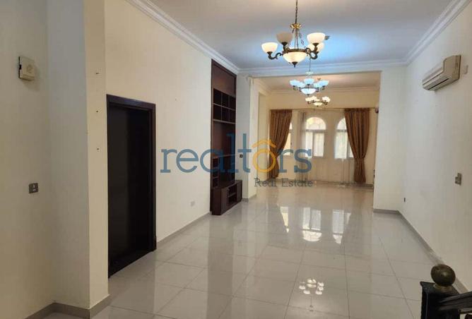 988646 - Property Image 3