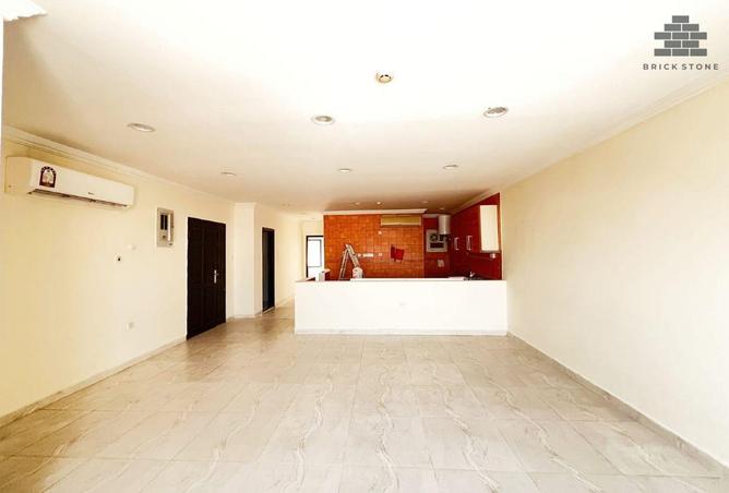 965048 - Property Main Image