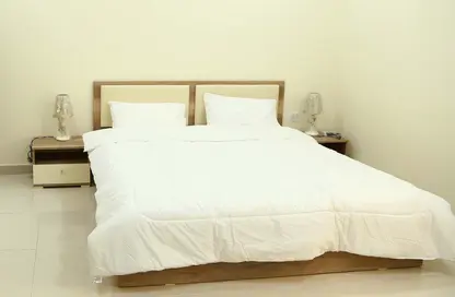 شقة - غرفة نوم - 1 حمام للايجار في شارع الامان - أم غويلينا - الدوحة