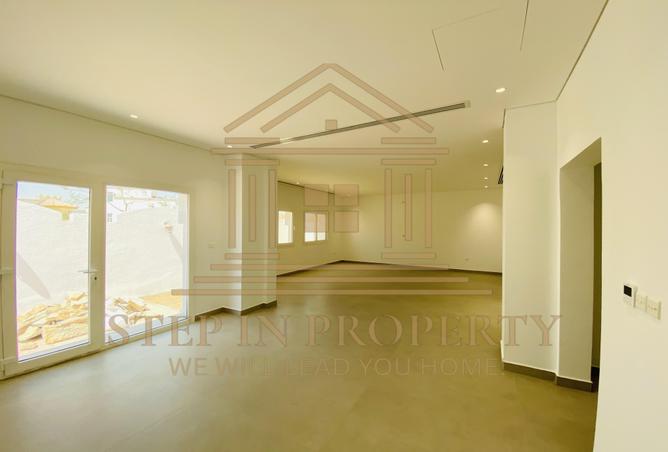 934304 - Property Image 3