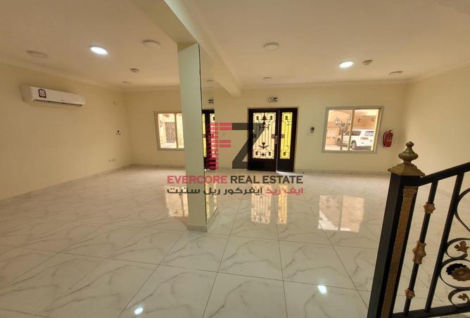 949796 - Property Image 2