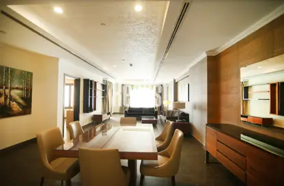Apartment - 1 Bedroom - 2 Bathrooms for rent in West Porto Drive - Porto Arabia - The Pearl Island - Doha