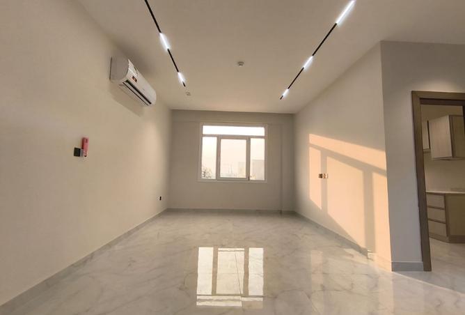 997682 - Property Image 3