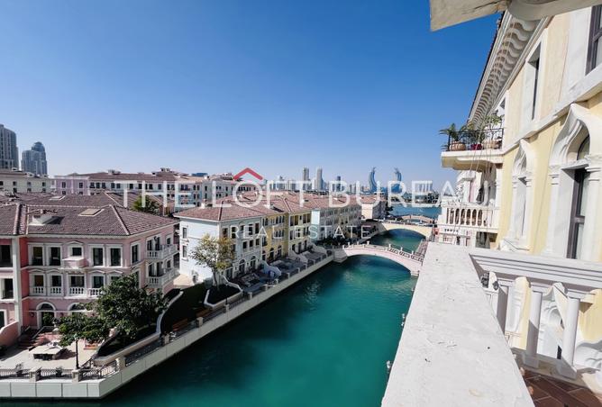 997698 - Property Image 2