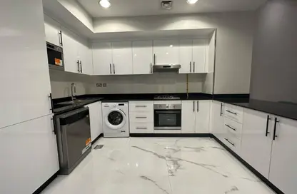 Apartment - 1 Bedroom - 2 Bathrooms for sale in Fox Hills - Fox Hills - Lusail