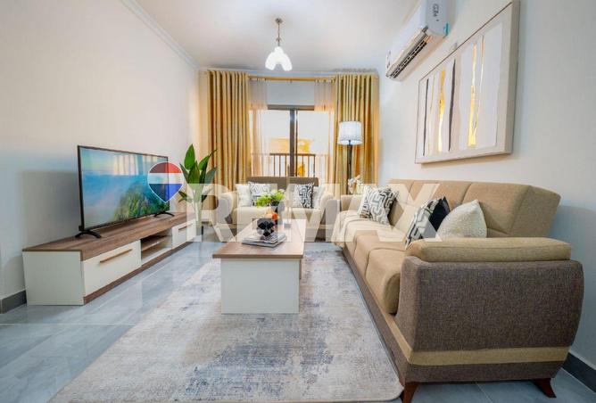 940618 - Property Image 2