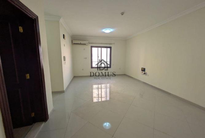 942841 - Property Image 3