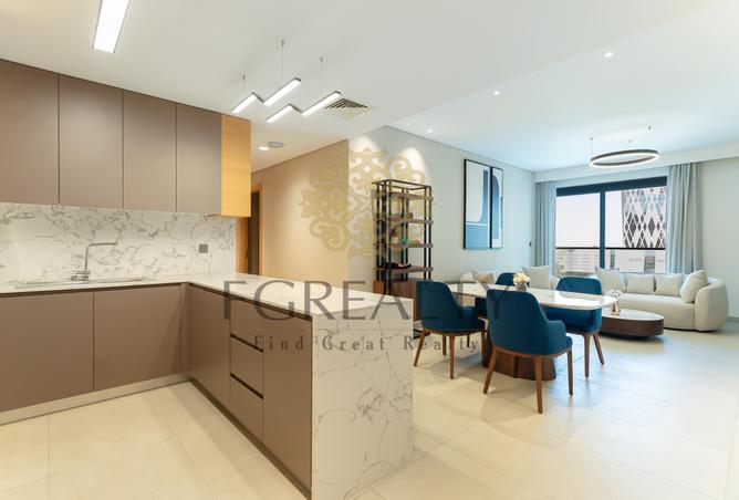 878203 - Property Image 2