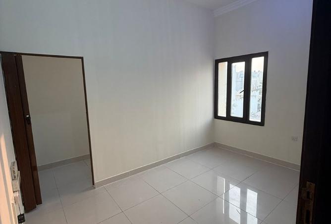 953627 - Property Image 3
