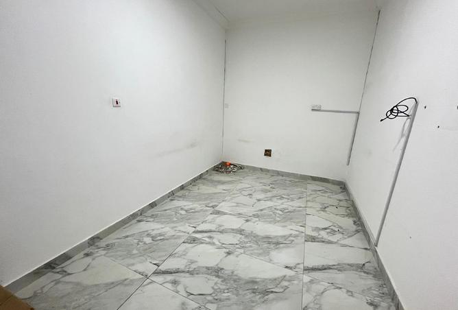 956181 - Property Main Image