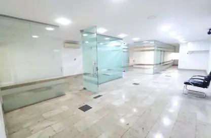 مساحات مكتبية - استوديو - 1 حمام للايجار في شارع الطبري - فريج بن عمران - الدوحة