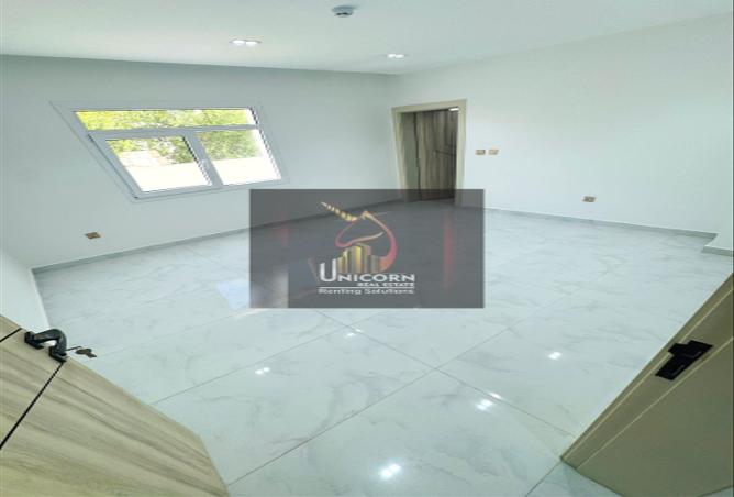 964117 - Property Image 3